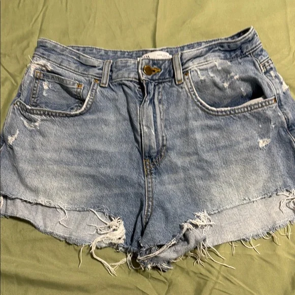 Zara Distressed Blue Denim Shorts - Picture 6 of 6
